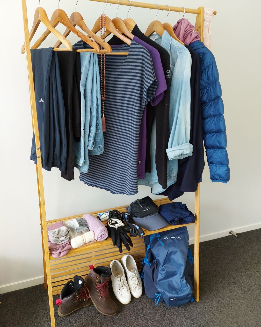 The 5 Kilo Traveller - Katherine packs light