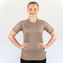 Load image into Gallery viewer, Merino Short Sleeve Raglan taupe
