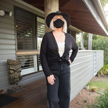 Load image into Gallery viewer, Light Merino cardigan in black
