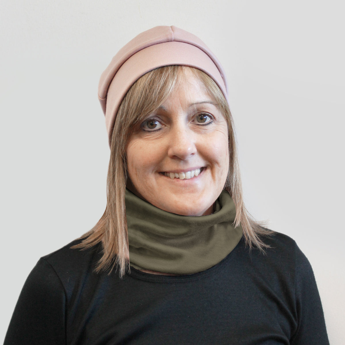 Neck Warmer in olive