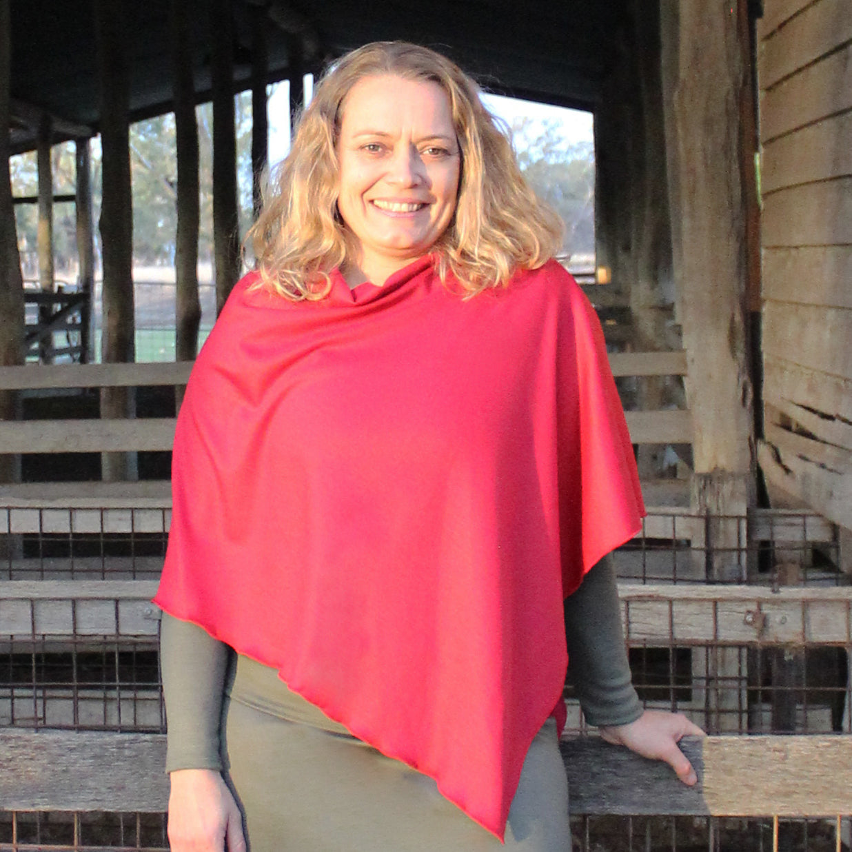 #725 Merino Poncho 275gsm