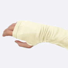 Load image into Gallery viewer, Merino Wrist Warmers Natural
