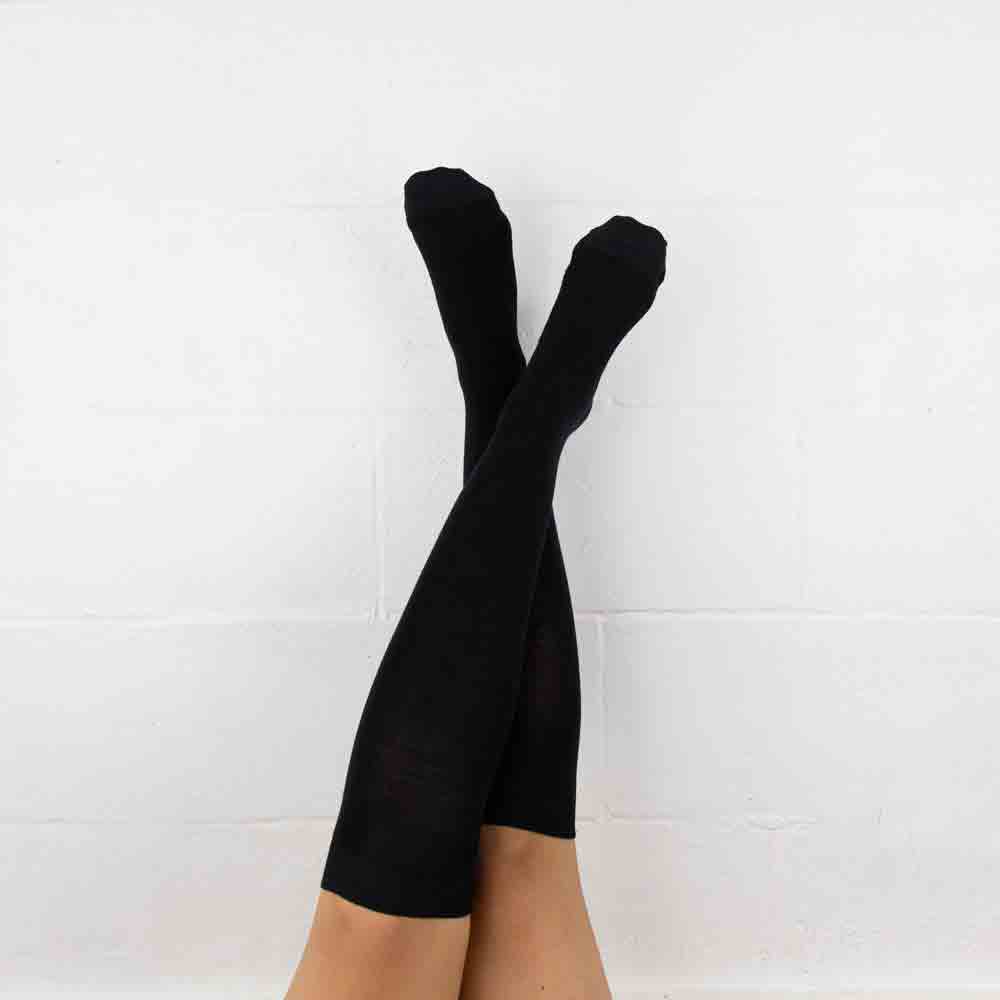 #7506 Womens Knee High Sock