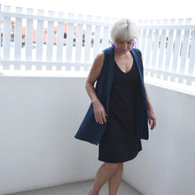 Load image into Gallery viewer, Merino Swing Vest
