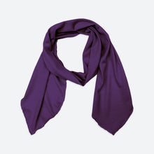 Load image into Gallery viewer, Merino Light Narrow Scarf in purple
