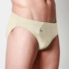 Load image into Gallery viewer, Men&#39;s undyed Merino Briefs
