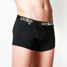 Load image into Gallery viewer, Merino Lowrise Fitted Boxers Black Wundies 
