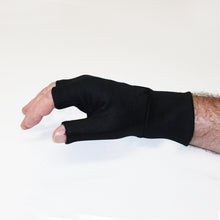 Load image into Gallery viewer, Merino Fingerless Gloves
